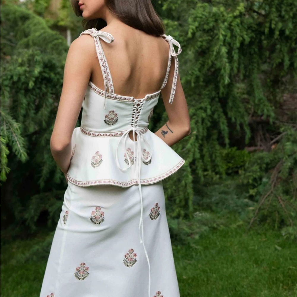 Rosewater House Mina Top & Skirt Set - White - Size M/L - Picture 2 of 9
